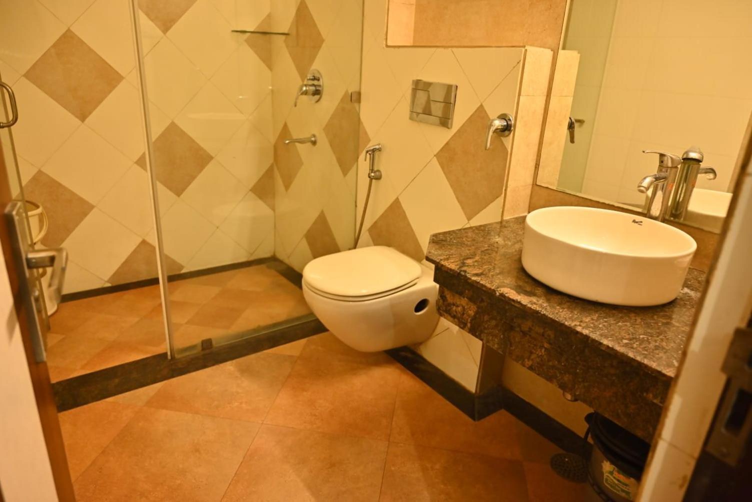 Hotel Royal Cottage Kanpur Buitenkant foto