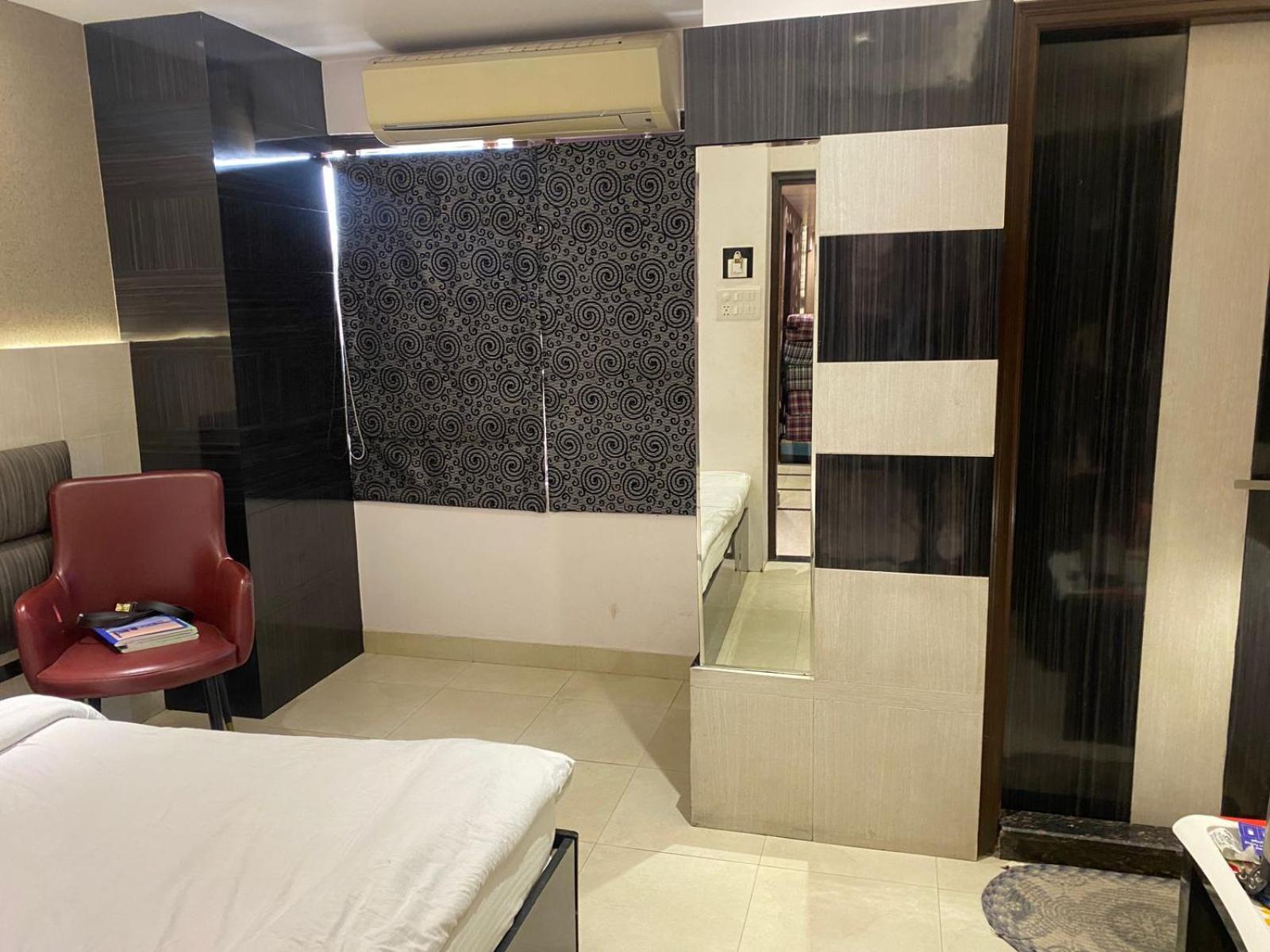 Hotel Royal Cottage Kanpur Buitenkant foto